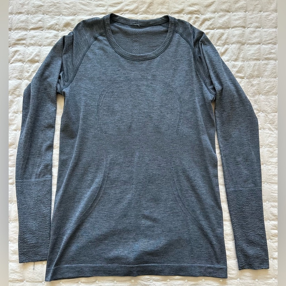 Lululemon Swiftly Long-Sleeve size 12